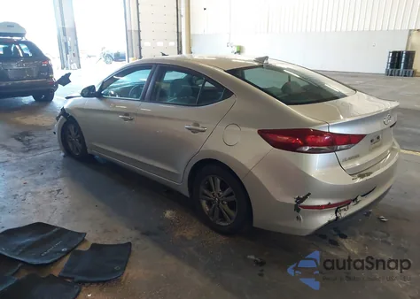 2017 Hyundai Elantra Se z USA, uszkodzony, nr VIN 5NPD84LFXHH042269